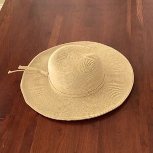 Sun Day Afternoons UPF 50+ hat, NWOT
